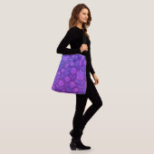 Digital Bloom Future Pattern | Futuristisches Flor Tragetaschen Mit Langen Trägern (Am Model)