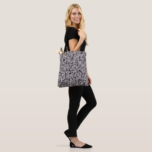 Digital Camo – Schwarz-Graues SM-Tarnmuster Tasche (Am Model)