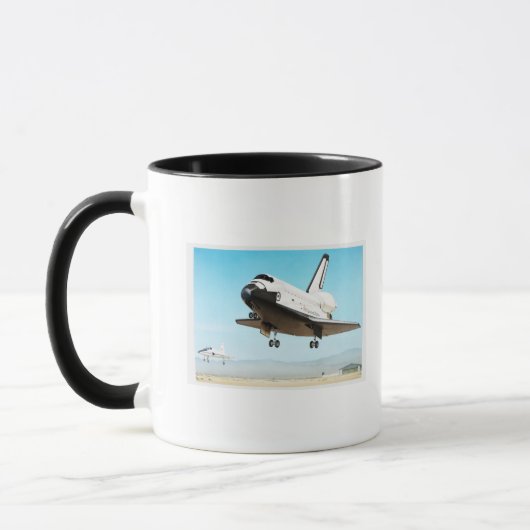Digital-Illustration der Raumfähre Tasse (Links)