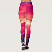 Digital Synthwave Sunset Sea Reflection Leggings (Rückseite)
