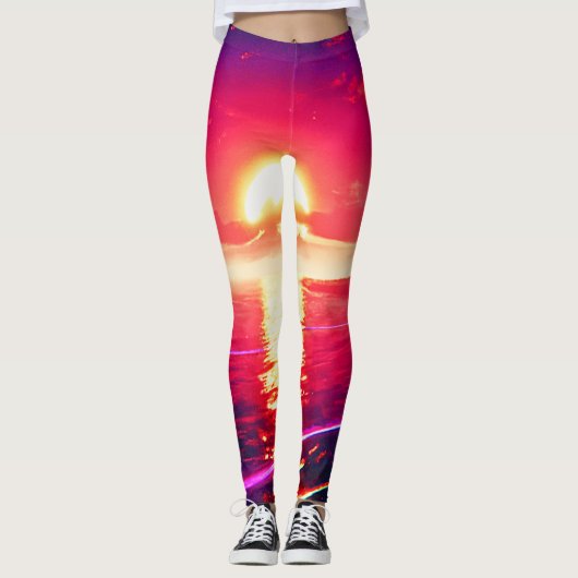 Digital Synthwave Sunset Sea Reflection Leggings (Vorderseite)