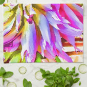 Digital Watercolor Dahlia Handtuch (Gefaltet)