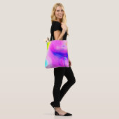 Digitale Effekte. Mehrfarbiger abstrakter Hintergr Tasche (Am Model)