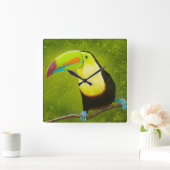 Digitale Malerei eines tropischen Jungle Toucan-Vo Quadratische Wanduhr (Zuhause)