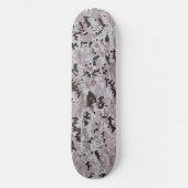 Digitale Tarnung – Schwarz-Graues LG-Tarnmuster Skateboard (Vorderseite)