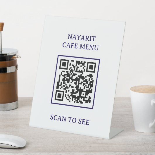 Digitaler Menütemplate mit QR-Code Sockelschild (In SItu)