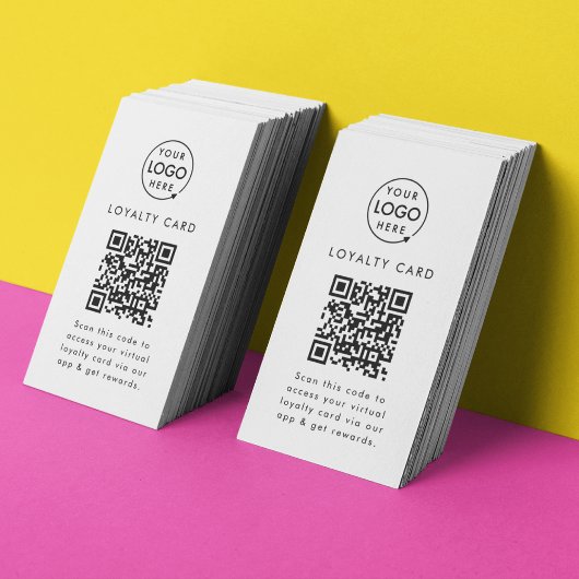 Digitales Logo mit virtueller Prämie App QR Code Treuekarte