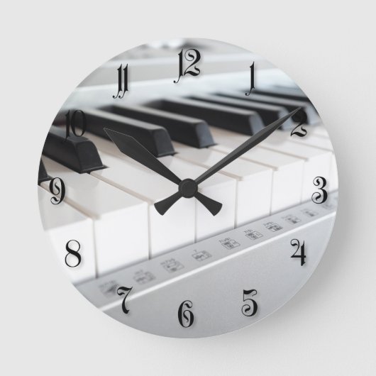 Digitalpiano-Tastatur Runde Wanduhr (Vorderseite)