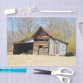 Dilapidden alten Stallenwald Seidenpapier (Handwerk)