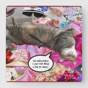Dilemma of Princess Tatus Cat Quadratische Wanduhr