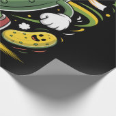 Dillgurke spielt Pickleball Geschenkpapier (Ecke)