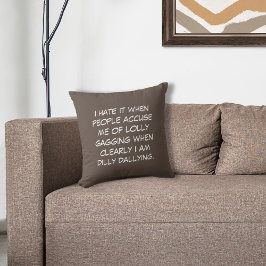 Dilly Dally Saddle Brown Throw Kissen