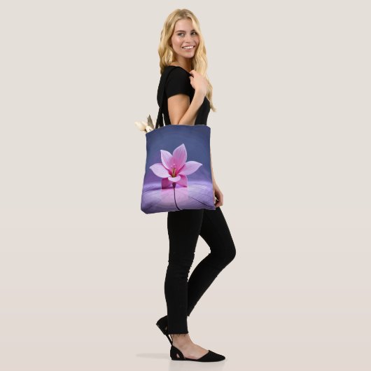 Dimensionen Gladioli: Rosa und Lila Meisterwerk Tasche (Am Model)