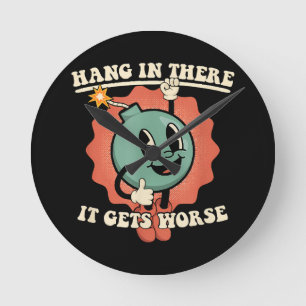 Ding in it's wird schlimmer Funny Cartoon Bomb Runde Wanduhr