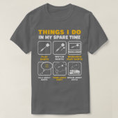 Dinge, die ich in meiner Freizeit tue Dart Player  T-Shirt (Design vorne)