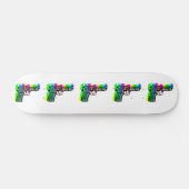 Dinge mit Schusswaffen Skateboard (Horizontal)