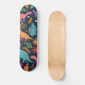 Dino Jungle Adventure" Skateboard Deck (Vorderseite)