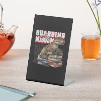 Dino - Schutz endloser Weisheit Sockelschild