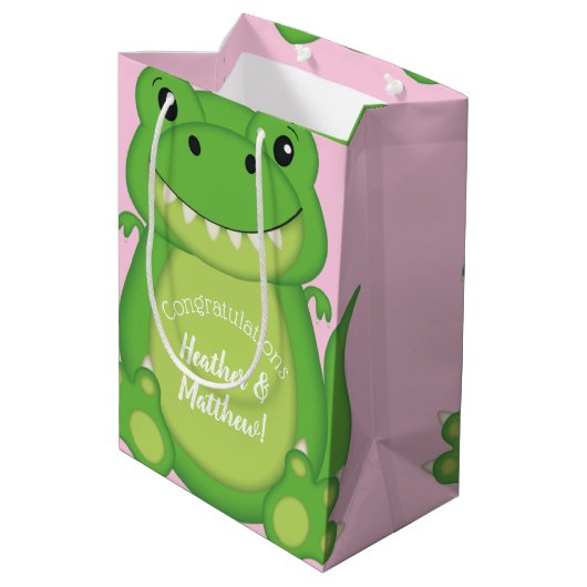 Dinosaur Baby Shower T-Rex Pink Girl Mittlere Geschenktüte (Rückseite Schrägansicht)
