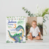 Dinosaur Birthday Photo Invitation for a Boy Einladung (Stehend Vorderseite)