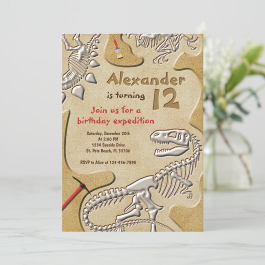 Dinosaur Fossil Dig Birthday Einladung (Stehend Vorderseite)