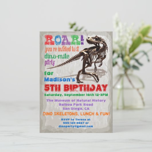 Dinosaur Geburtstagsparty Einladung (Stehend Vorderseite)