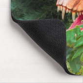 Dinosaur im Wald. Mousepad (Ecke)