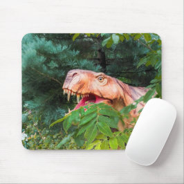 Dinosaur im Wald. Mousepad