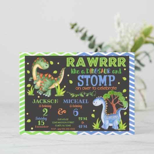 Dinosaur Joint Birthday Einladung für Geschwister (Stehend Vorderseite)