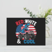 Dinosaur Monster Truck Dino 4. Juli Flaggenjungen Einladung (Stehend Vorderseite)