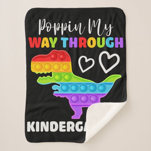 Dinosaur Poppin My Way Through Kindergarten Sherpadecke (Vorderseite)