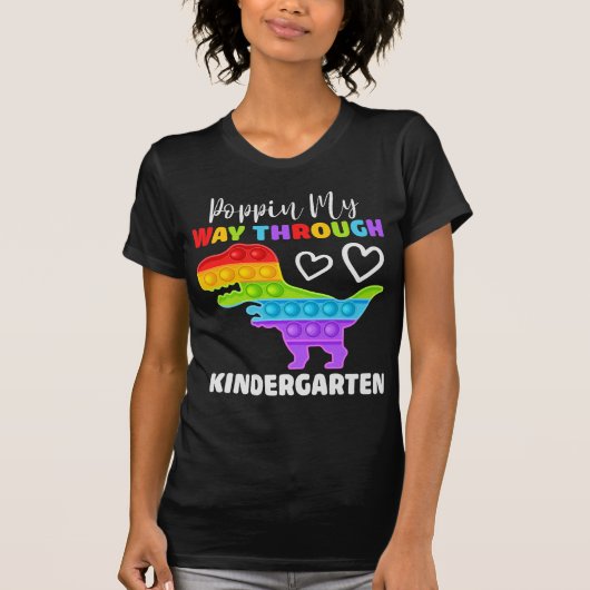 Dinosaur Poppin My Way Through Kindergarten T-Shirt (Vorderseite)