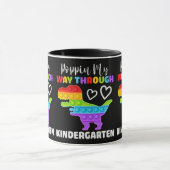 Dinosaur Poppin My Way Through Kindergarten Tasse (Zentrum)