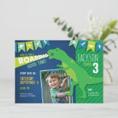 Dinosaur Roaring Boy Geburtstagsparty Einladung (Stehend Vorderseite)
