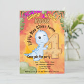 Dinosaur Stomp Chomp Rawr 4. Party Einladung (Stehend Vorderseite)