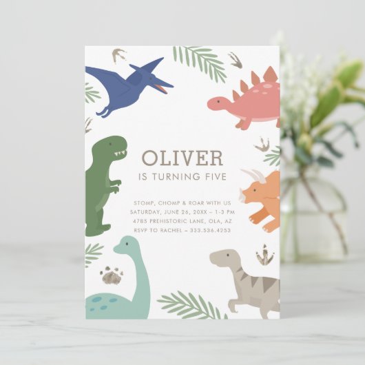 Dinosaur Theme Geburtstagsparty Einladung (Stehend Vorderseite)