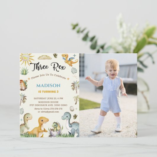 Dinosaur Three Rex Boy Einladung (Stehend Vorderseite)