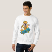 Dinosaurier als Skater mit Skateboard Sweatshirt (Vorne ganz)