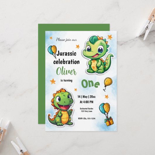 Dinosaurier Cartoon Boy First Birthday Party Einladung (Vorderseite/Rückseite Beispiel)