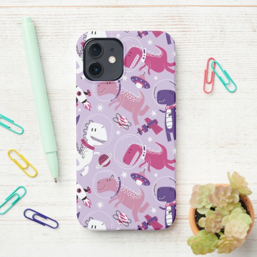 Dinosaurier, Cute Dinosaurier, Sterne, Raumschiff iPhone Hülle (Auf dem Schreibtisch)