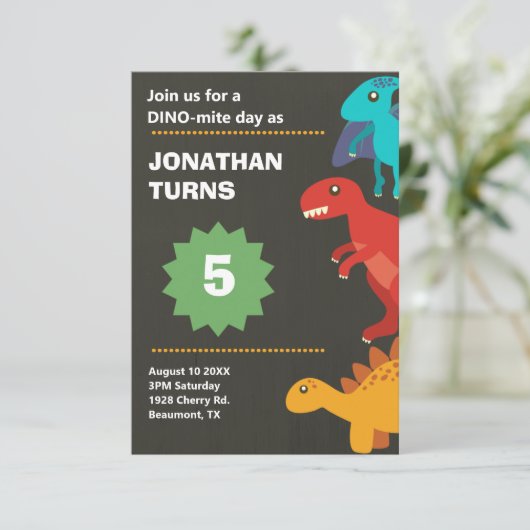 Dinosaurier Geburtstagsfeier Einladung (Stehend Vorderseite)