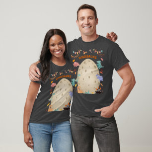 Dinosaurier mit Dinosauriern und Dino-Eiern T-Shirt