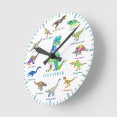 Dinosaurier mit Namen bunt Personalisiert Aquamari Runde Wanduhr (Winkel)