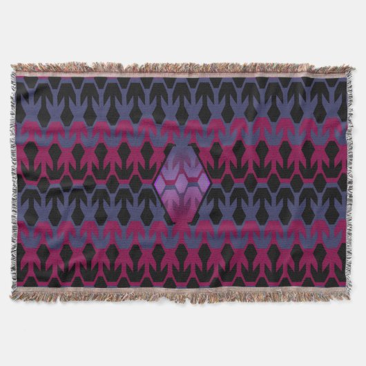 Direction Arrow in a Maroon and Blue Gray Patter Decke (Vorderseite)