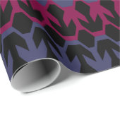 Direction Arrow in a Maroon and Blue Gray Patter Geschenkpapier (Rolleneckpunkt)