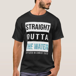 Direkt hinter der Wassertaufe 2022, getauft in T-Shirt