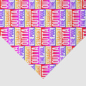 Direkt über dem Pool typografischer Text bunt Seidenpapier (Ausschnitt)