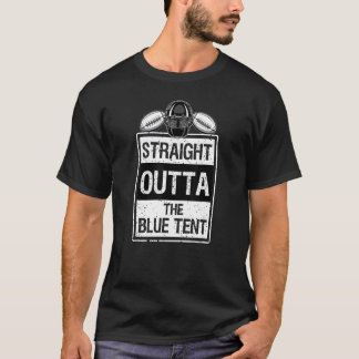 Direkt vor dem blauen Zelt für American Football T-Shirt