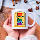 Direkt vor dem Schrank Kaffeetasse