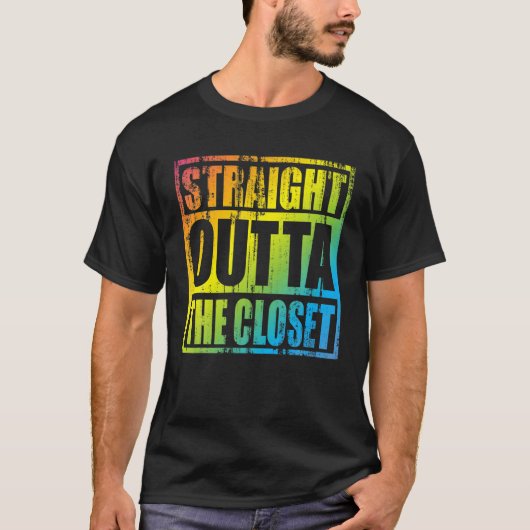 Direkt vor der Closet - Cooles, stolzes LGBT-Mitgl T-Shirt (Vorderseite)